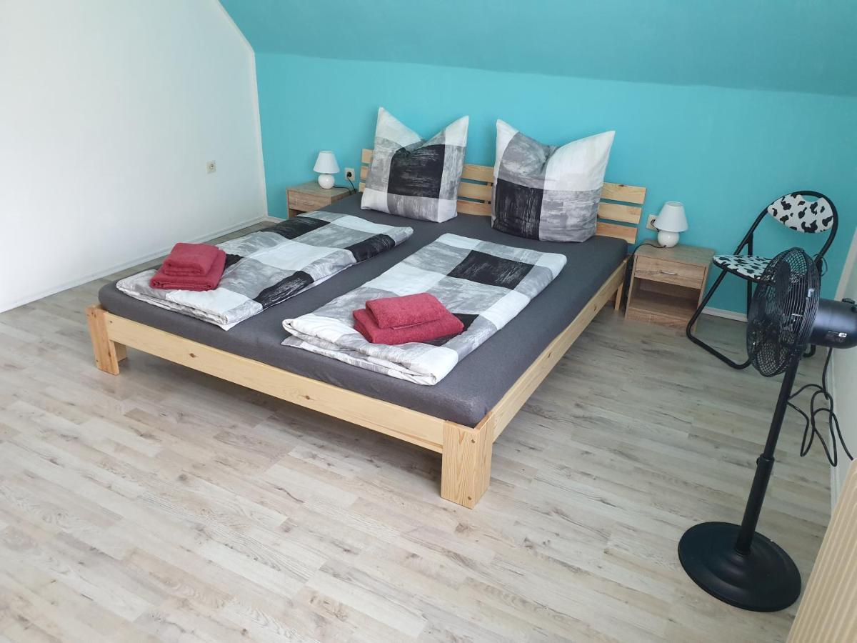 Grosszuegige Ferienwohnung In Furth Im Wald Esterno foto